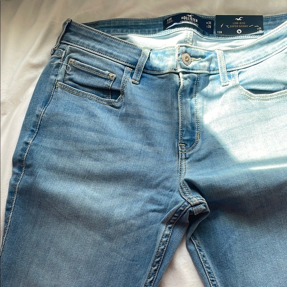 Women's Blue Jeans - Picture 3 of 8